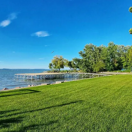 Platan Waterfront * Balatonboglár