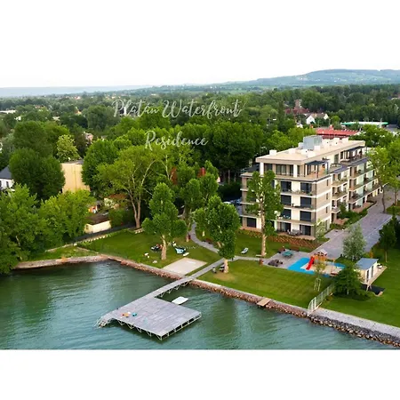 Platan Waterfront 아파트 Balatonboglár